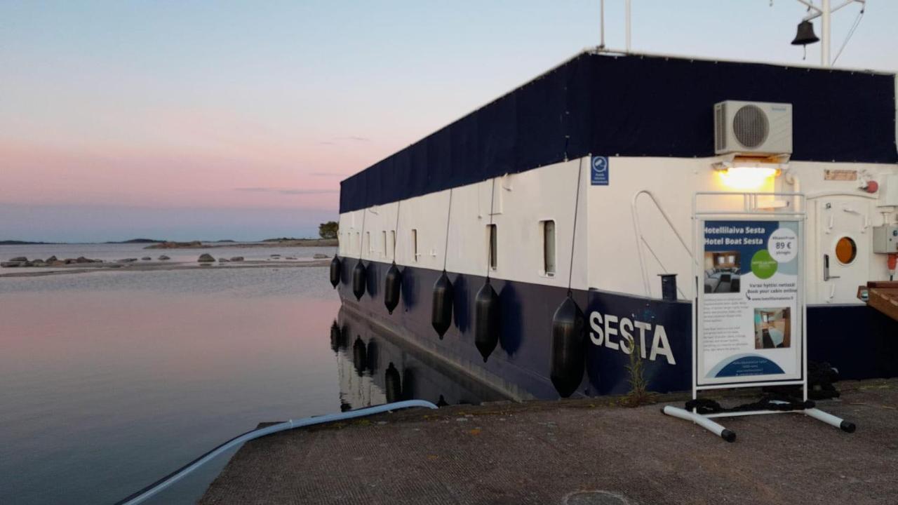 Hotellilaiva Sesta Hanko Exterior photo